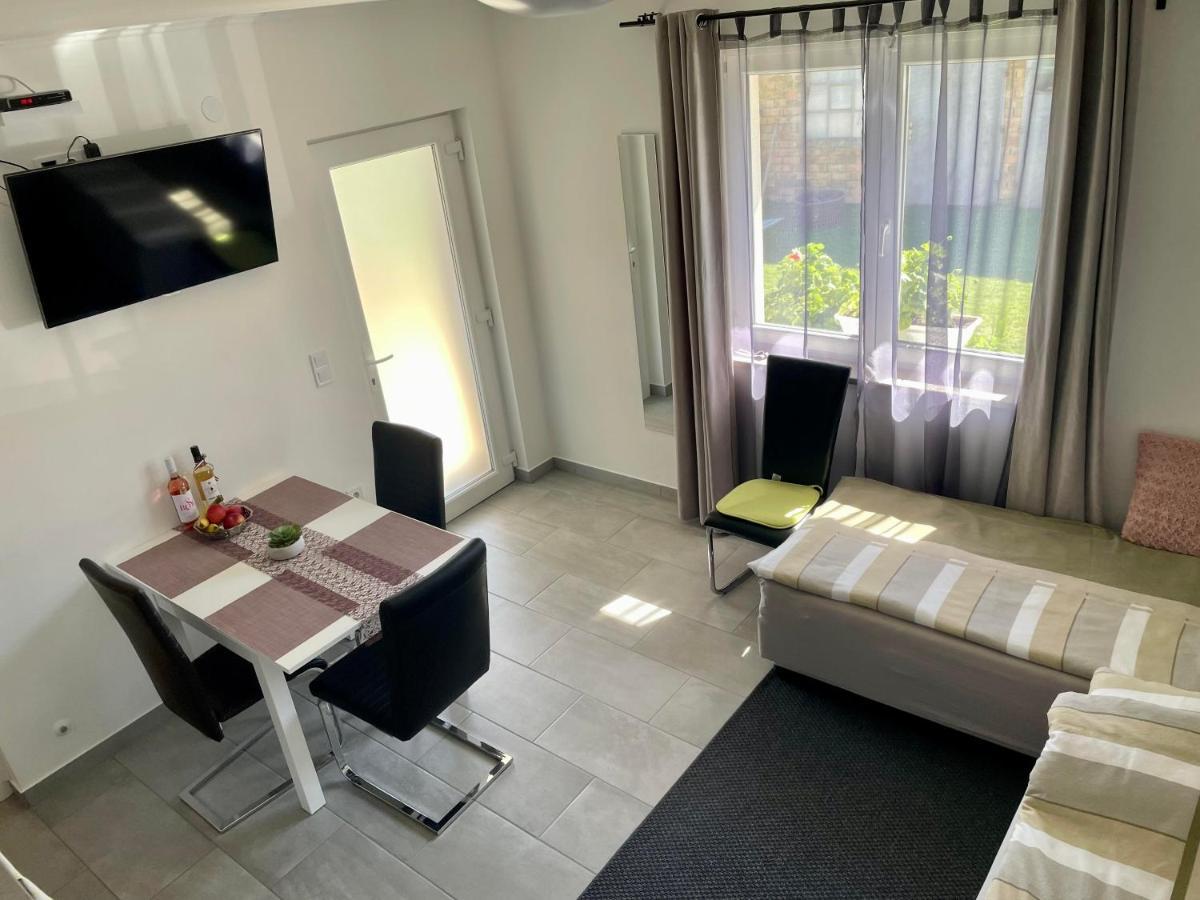 Pol-Lak Apartment Szolosgyorok ภายนอก รูปภาพ